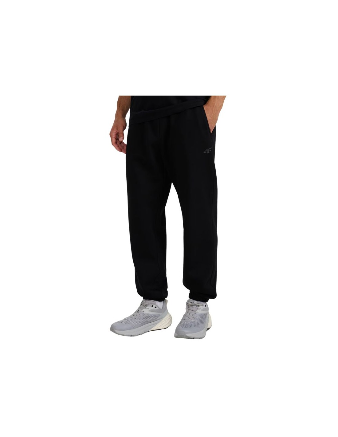 Men's trousers 4F CAS M1140 deep black 4FWMM00TTROM1140