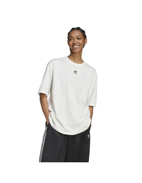 adidas Originals Essentials Boyfriend women's Tshirt JC8967