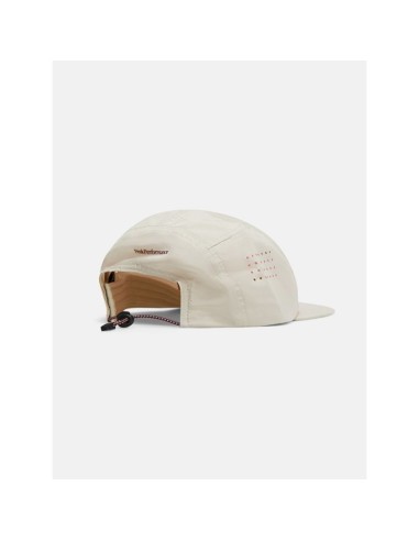Peak Performance Lightweight beige cap