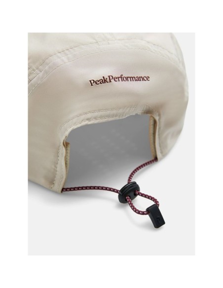 Peak Performance Lightweight beige cap