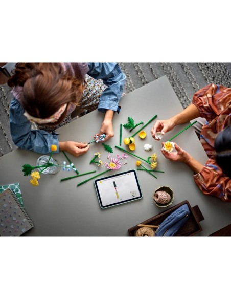 LEGO ICONS 10347 Botanicals Small Bouquet of Yellow Flowers