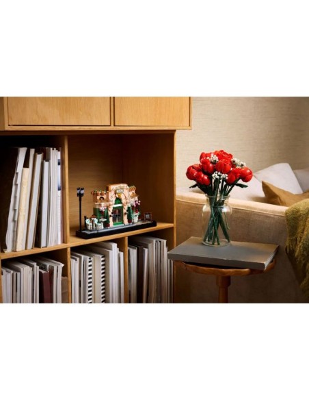 LEGO ICONS 10362 French Cafe