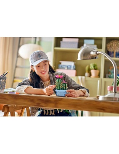 LEGO Botanical 11509 Blooming Cactus in a Pot