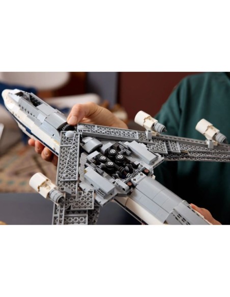LEGO Icons 10360 Shuttle Carrier