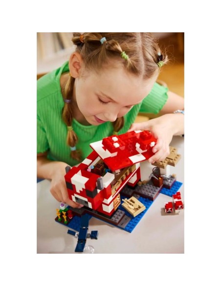 LEGO MINECRAFT 21270 Mushroom Cow House
