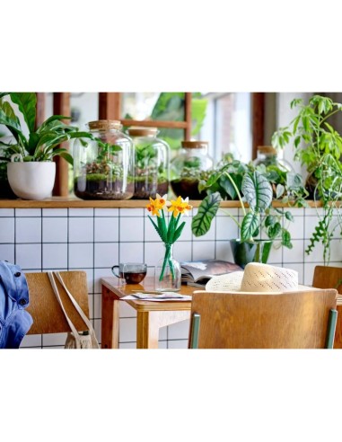 LEGO BOTANICALS 40747 Daffodils