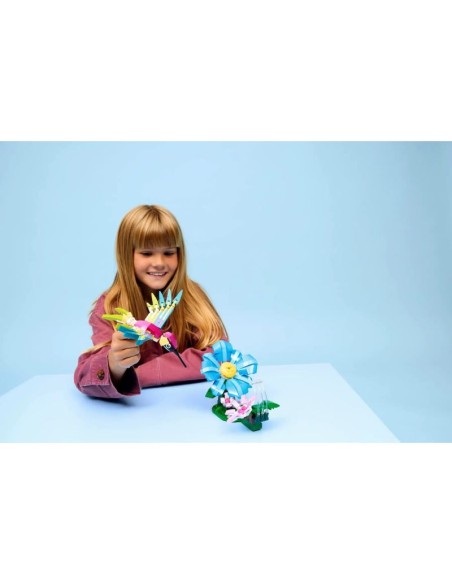 LEGO Creator 31384 Wild Animals Colorful Hummingbird