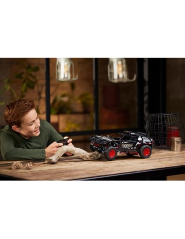 LEGO Technic 42160 Audi RS Q etron