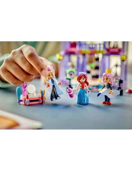 LEGO Friends 42685 Heartlake Fashion Show