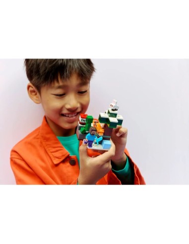 LEGO Minecraft 21583 Steve's Taiga Adventure