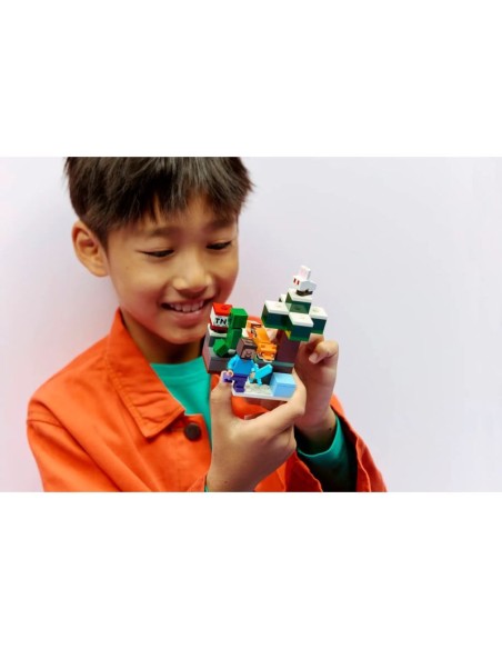 LEGO Minecraft 21583 Steve's Taiga Adventure