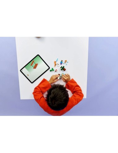 LEGO Minecraft 21583 Steve's Taiga Adventure