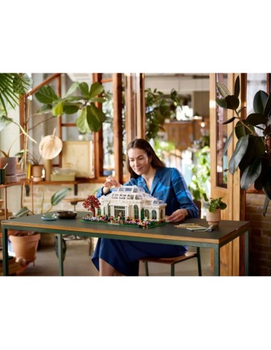 LEGO Ideas 21353 Botanical Garden