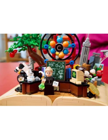 LEGO 21355 Ideas The Evolution of Science