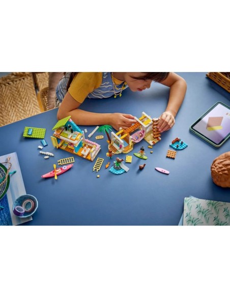 LEGO Friends 42699 Beach House and Seals