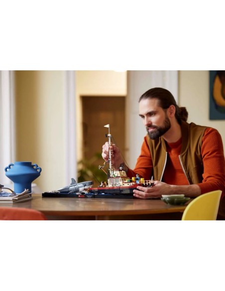 LEGO Ideas 21350 Jaws