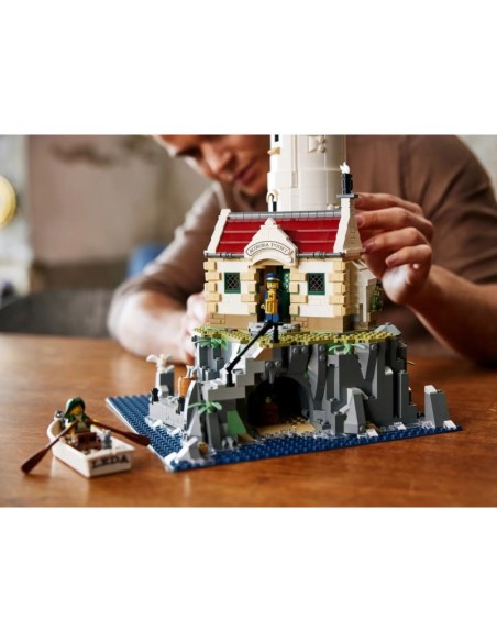 LEGO Ideas 21335 Motorized Lighthouse