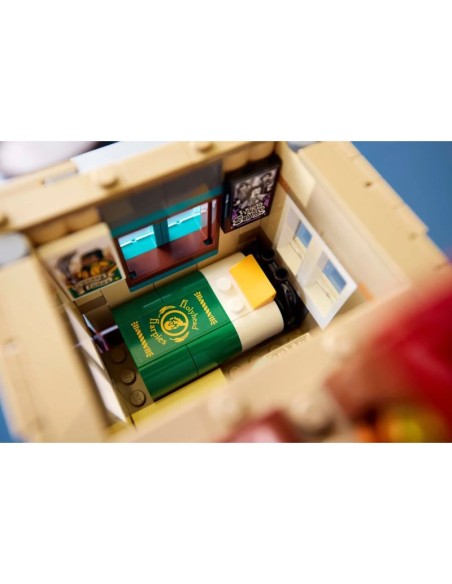 LEGO Harry Potter 76437 The Burrow Collector's Edition