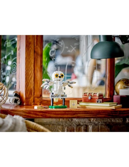 LEGO Harry Potter 76425 Hedwig Visits 4 Privet Drive