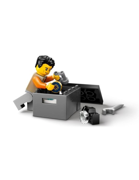 LEGO CITY 60447 4x4 Mountain OffRoad Truck