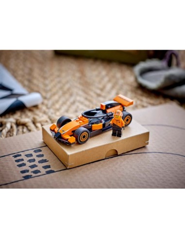 LEGO CITY 60442 F1 McLaren Driver and Racer