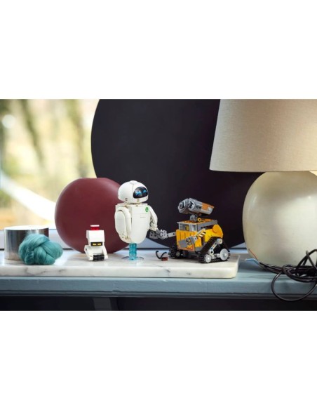 LEGO Disney Pixar 43279 WALLE and EVE