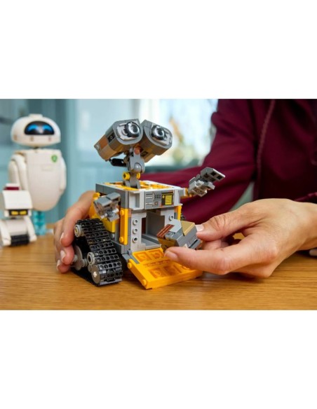 LEGO Disney Pixar 43279 WALLE and EVE