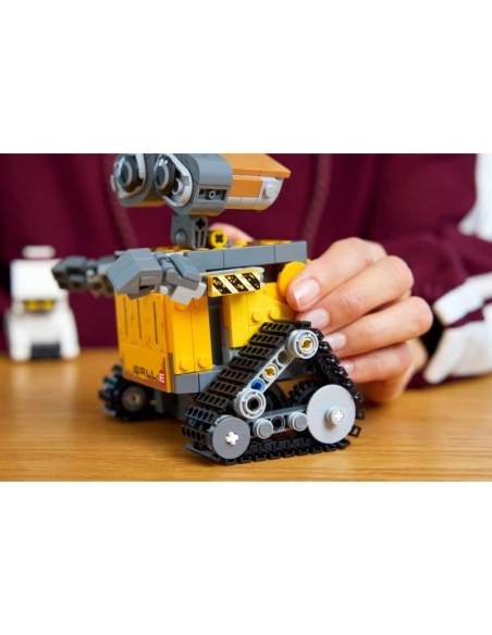 LEGO Disney Pixar 43279 WALLE and EVE