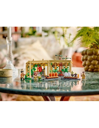 LEGO Harry Potter 76445 Hogwarts Castle Herbology Class