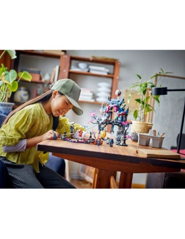 LEGO Ninjago 71813 Wolf Mask Shadow Dojo