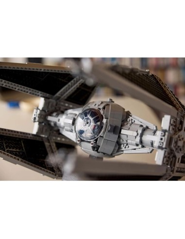 LEGO Star Wars 75382 TIE Interceptor