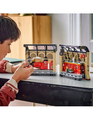 LEGO Harry Potter 76450 Book Nook Hogwarts Express