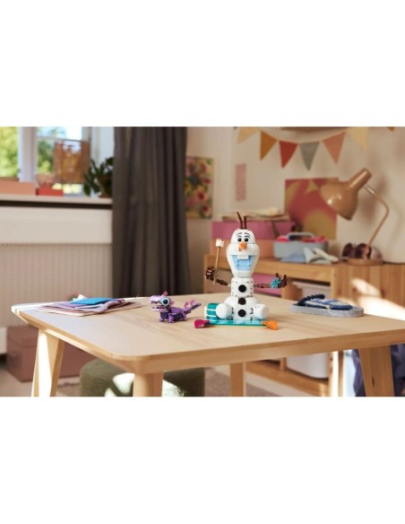 LEGO Disney Princess 43287 Olaf and Bruni on a Picnic