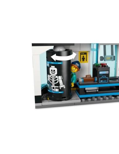 LEGO City 60502 Airport