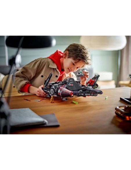 LEGO Star Wars 75389 Dark Falcon Millennium