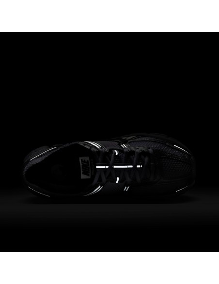 Nike Zoom Vomero 5 Barely Grape Photon Dust Summit White Metallic Silver Women's IB7253500 MBS