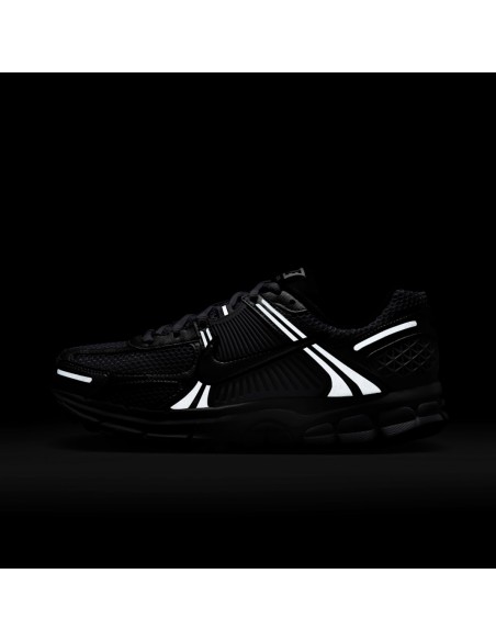 Nike Zoom Vomero 5 Barely Grape Photon Dust Summit White Metallic Silver Women's IB7253500 MBS