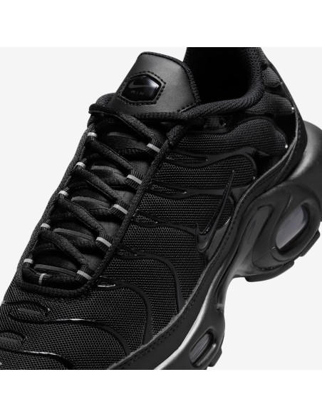 Nike Air Max Plus Triple Black Women's DM2362002 MBS