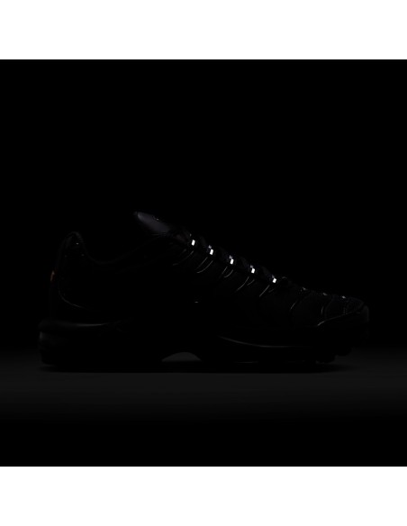 Nike Air Max Plus Triple Black Women's DM2362002 MBS