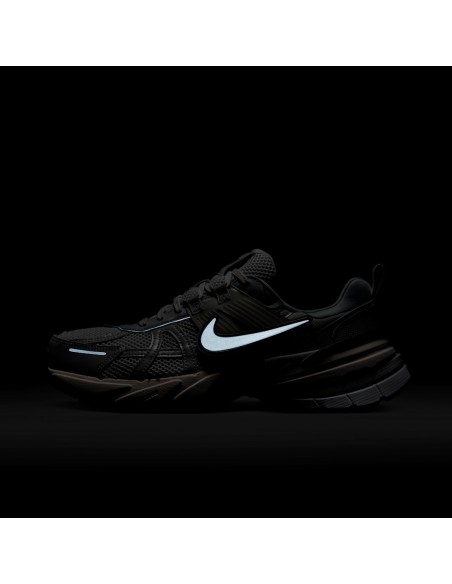 Nike V2K Run Platinum Tint Women's FD0736004 MBS