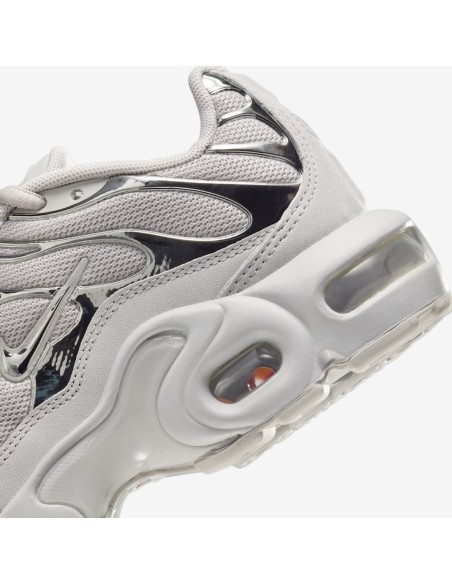 Nike Air Max Plus Light Iron Ore Gym Red Smoke Grey Metallic Silver GS FZ0977001 MBS