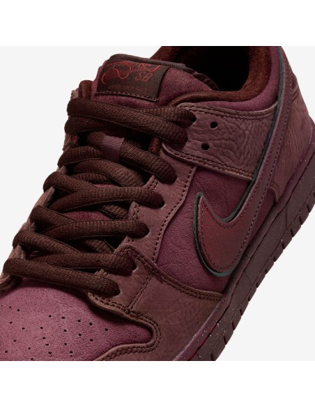 Nike SB Dunk Low City of Love Burgundy Crush FN0619600 MBS