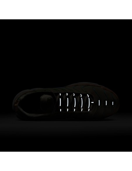 Nike Air Max Plus Crimson Tint Women's DZ3671800 MBS