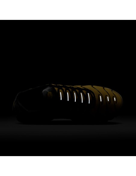 Nike Air Max Plus Jamaica Pine Green IB7671700 MBS