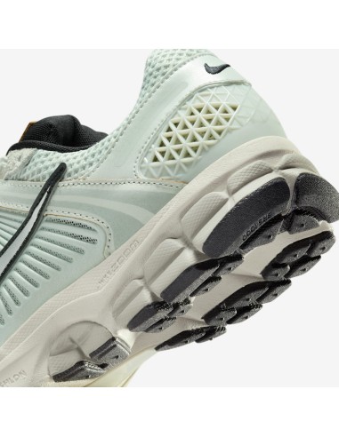 Nike Zoom Vomero 5 Light Silver Chrome Women's FN6742001 MBS