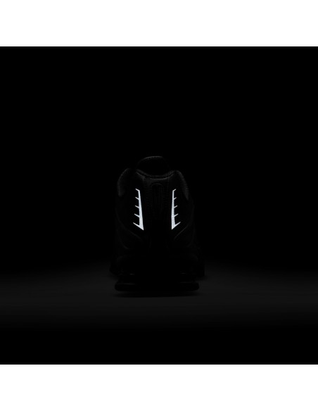 Nike Shox R4 Black Bright Crimson HQ1988001 MBS