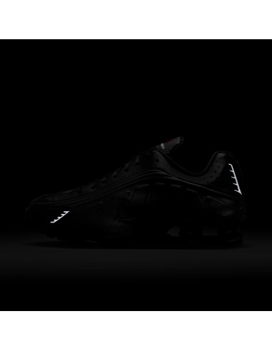 Nike Shox R4 Black Bright Crimson HQ1988001 MBS