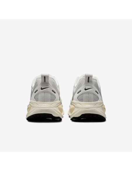 Nike Vomero 18 Summit White Coconut Milk HM6803101 MBS