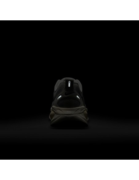 Nike Vomero 18 Summit White Coconut Milk HM6803101 MBS