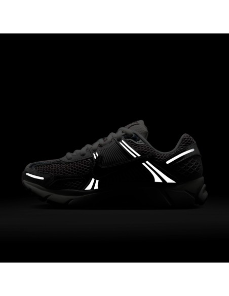 Nike Zoom Vomero 5 Metallic Silver Platinum Violet Women's HV6417001 MBS